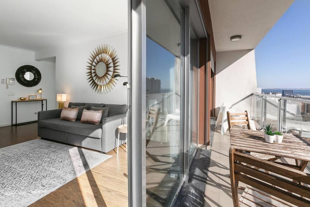 Lisbon Metro Apartment Exterior foto
