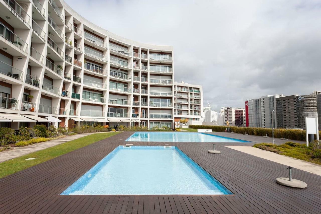 Lisbon Metro & Pool Apartment Exterior foto